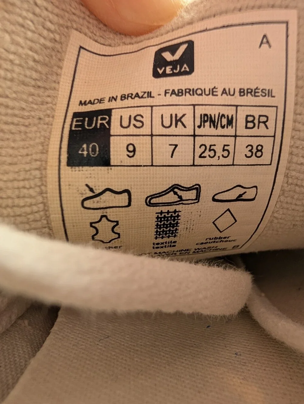 Veja Sneakers White Leather Women's Size 9 EU 40